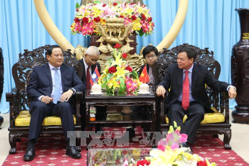Phó Thủ tướng Lào Sonexay Siphandone thăm và làm việc tại Bến Tre ảnh 1